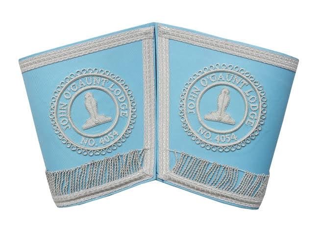 Manchettes Officiers avec nom de Loge - Rite Émulation (style anglais) - Nos Colonnes