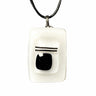 Pendentif blanc et noir en verre fusionné N°8