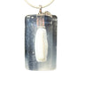 Pendentif translucide et blanc en verre fusionné N°5